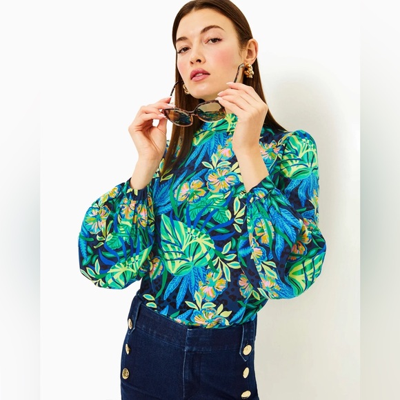 NWT Lilly Pulitzer
Witaker Printed Silk Mock Neck Long Sleeve Tie-Back Top - Picture 3 of 8